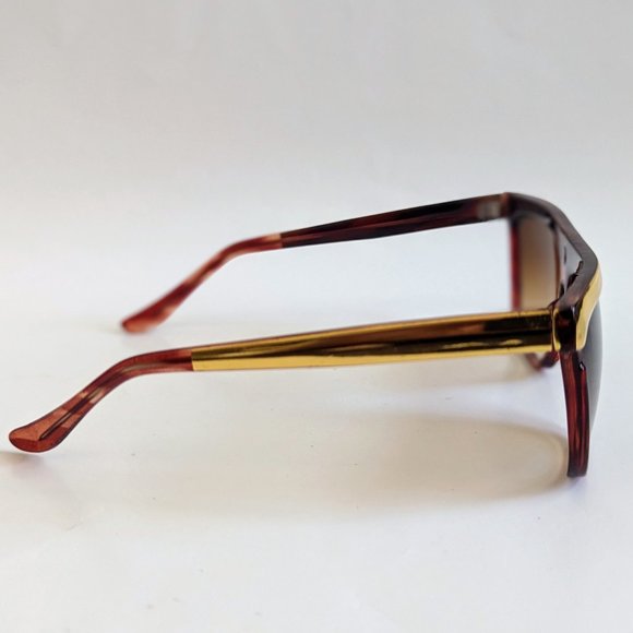 NWT Vintage 90's Plastic Lady High Fashion Sunglasses (S.Tortoise/Gold) - Picture 2 of 7